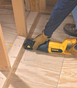 Dewalt Σπαθοσέγα 1100w DWE305PK - Image 2